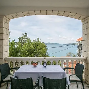 Lovric Trogir
