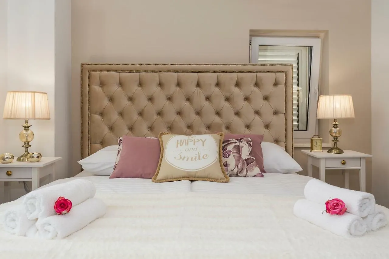 **** Vendégház Luxury Rooms Saint Jacob Trogir Horvátország