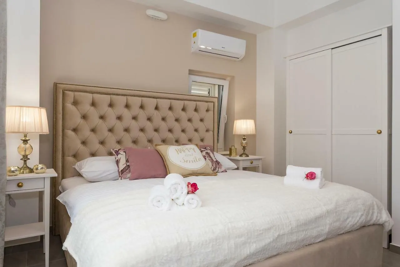 Luxury Rooms Saint Jacob Trogir 4*,