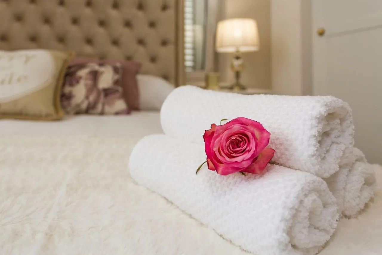 Luxury Rooms Saint Jacob Trogir Vendégház
