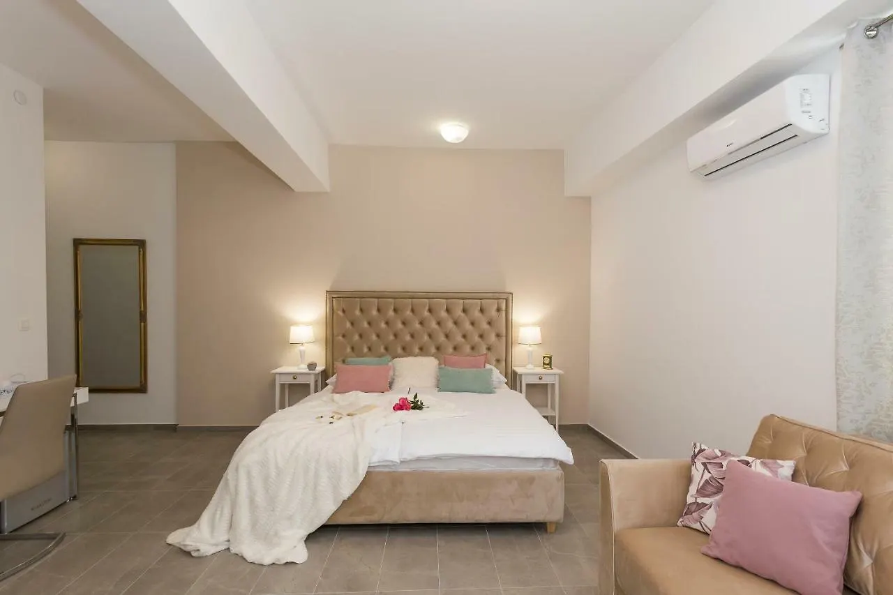 Luxury Rooms Saint Jacob Trogir Guest house
