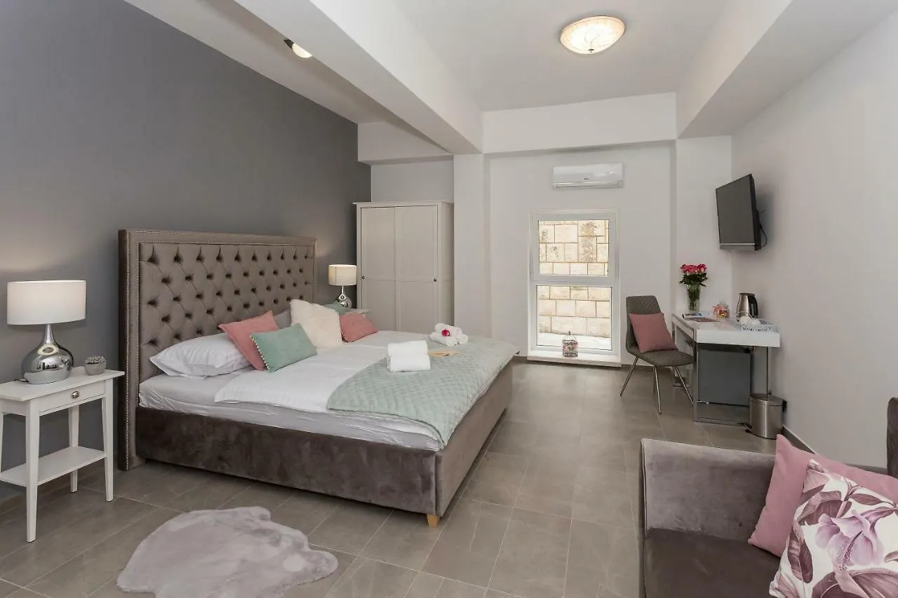 Luxury Rooms Saint Jacob Trogir 4*,