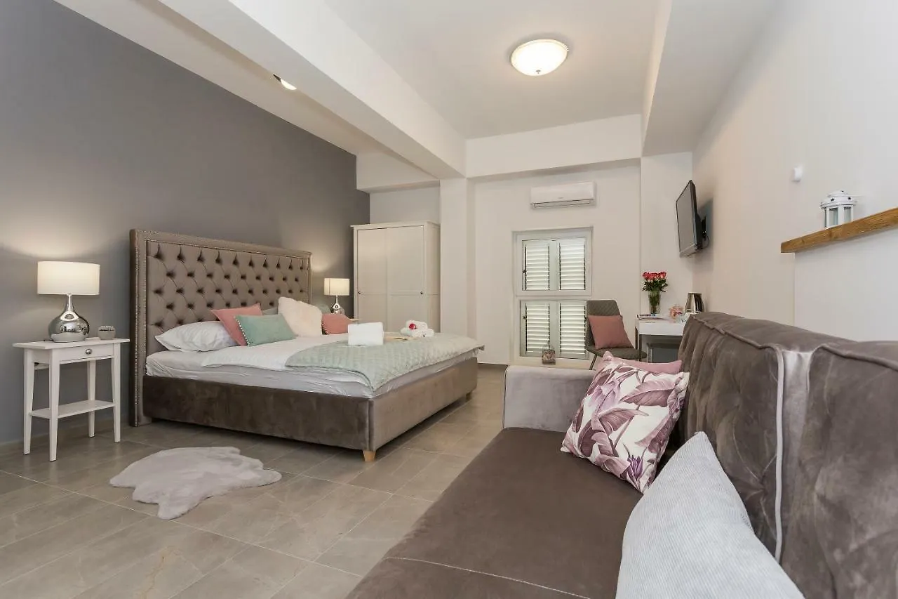 Luxury Rooms Saint Jacob Trogir Guest house